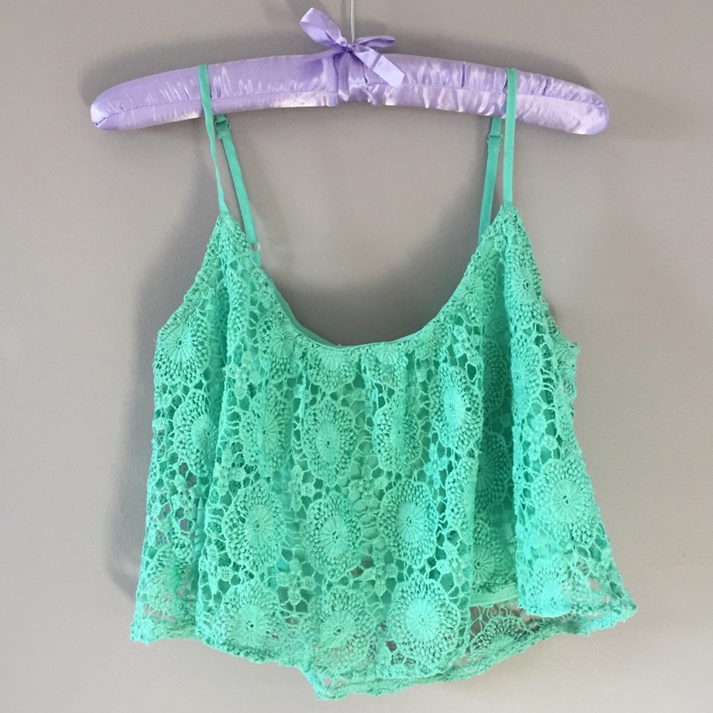 PacSun Crop Top — LA Hearts